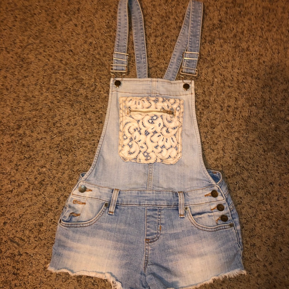 Guess Jean short overalls